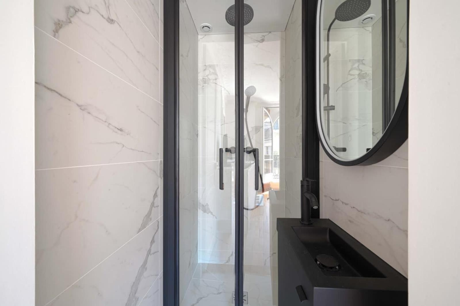 Charming Auteuil Apartment *