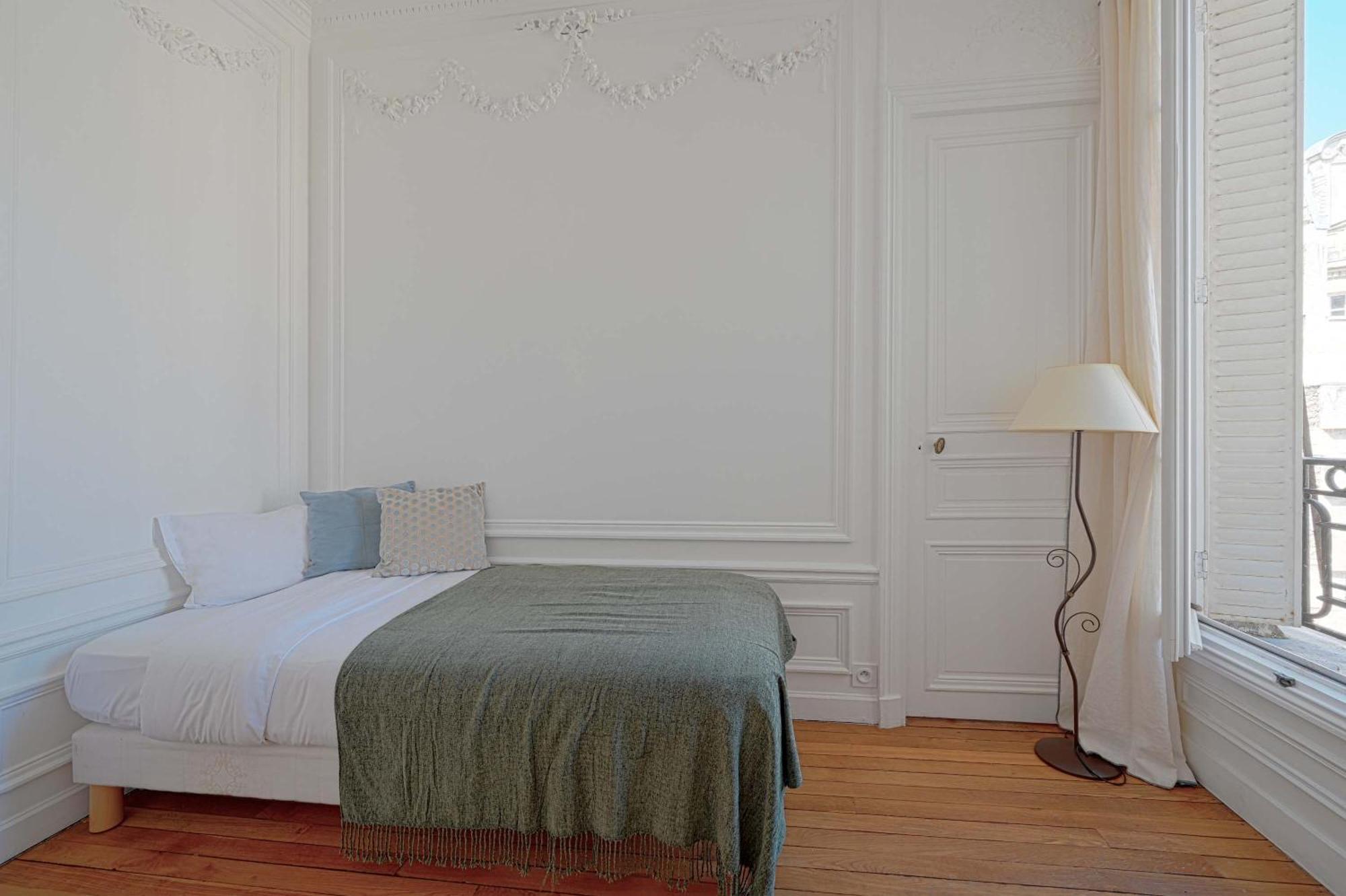 Charming Auteuil Apartment